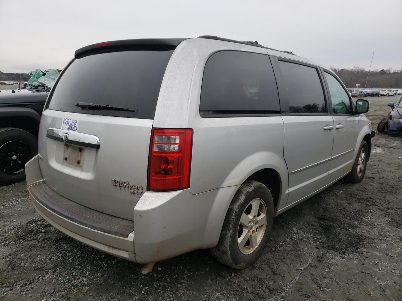 Photo 4 from auction – 2010 DODGE GRAND CARA with VIN 2D4RN5D17AR261399