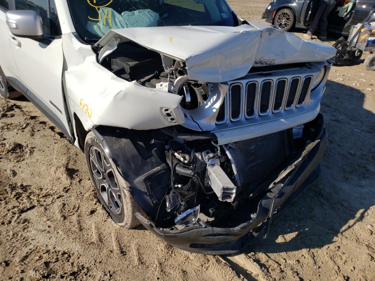 Photo 9 from auction – 2018 JEEP RENEGADE L with VIN ZACCJADB7JPH12626