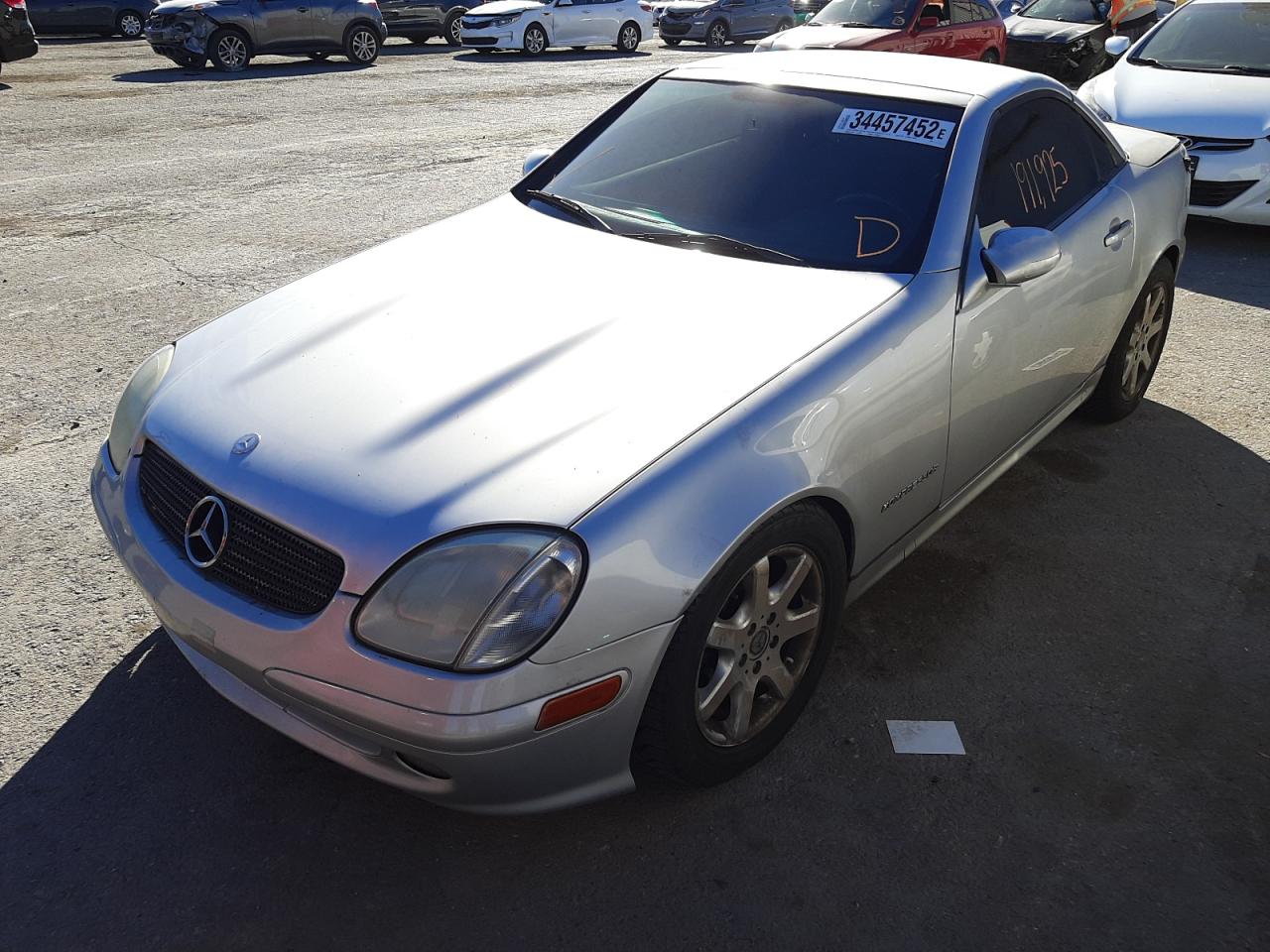 Photo 2 from auction – 2001 MERCEDES-BENZ SLK-CLASS with VIN WDBKK49F01F198190