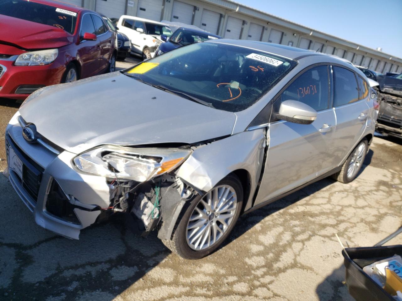 Photo 2 from auction – 2012 FORD FOCUS SEL with VIN 1FAHP3M26CL176474