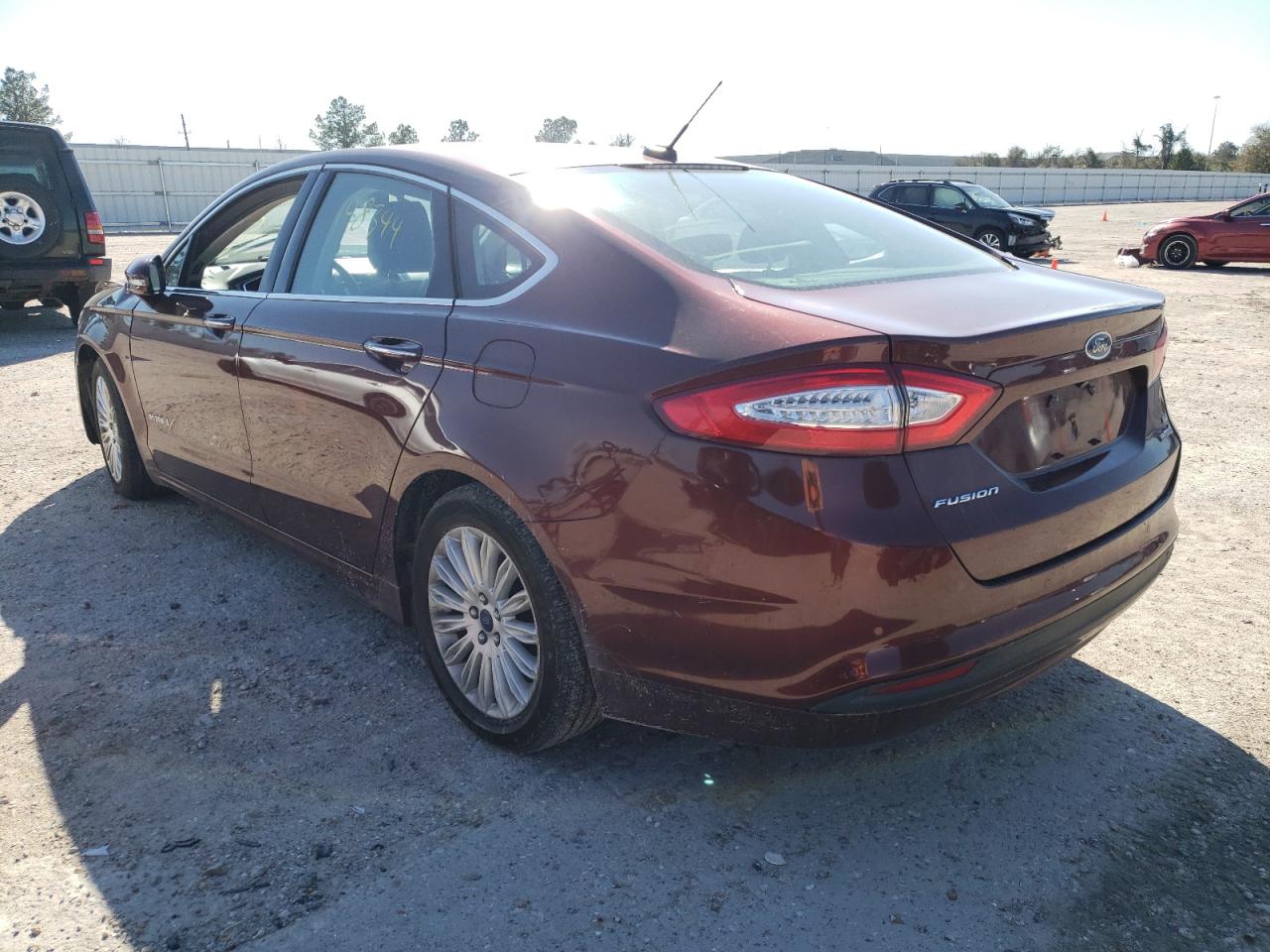 Photo 3 from auction – 2016 FORD FUSION SE with VIN 3FA6P0LU5GR130649