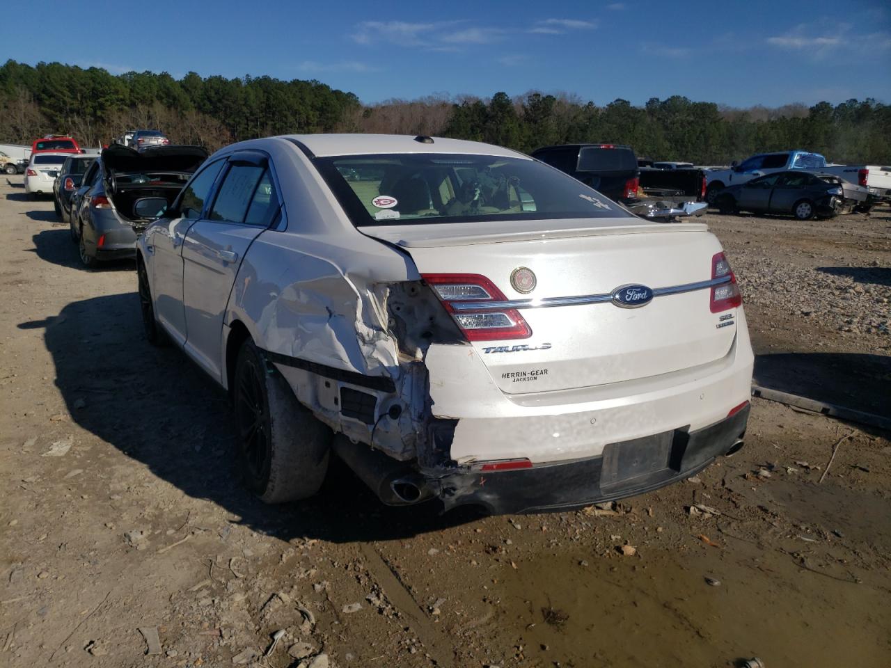 Photo 3 from auction – 2013 FORD TAURUS SEL with VIN 1FAHP2E80DG125608