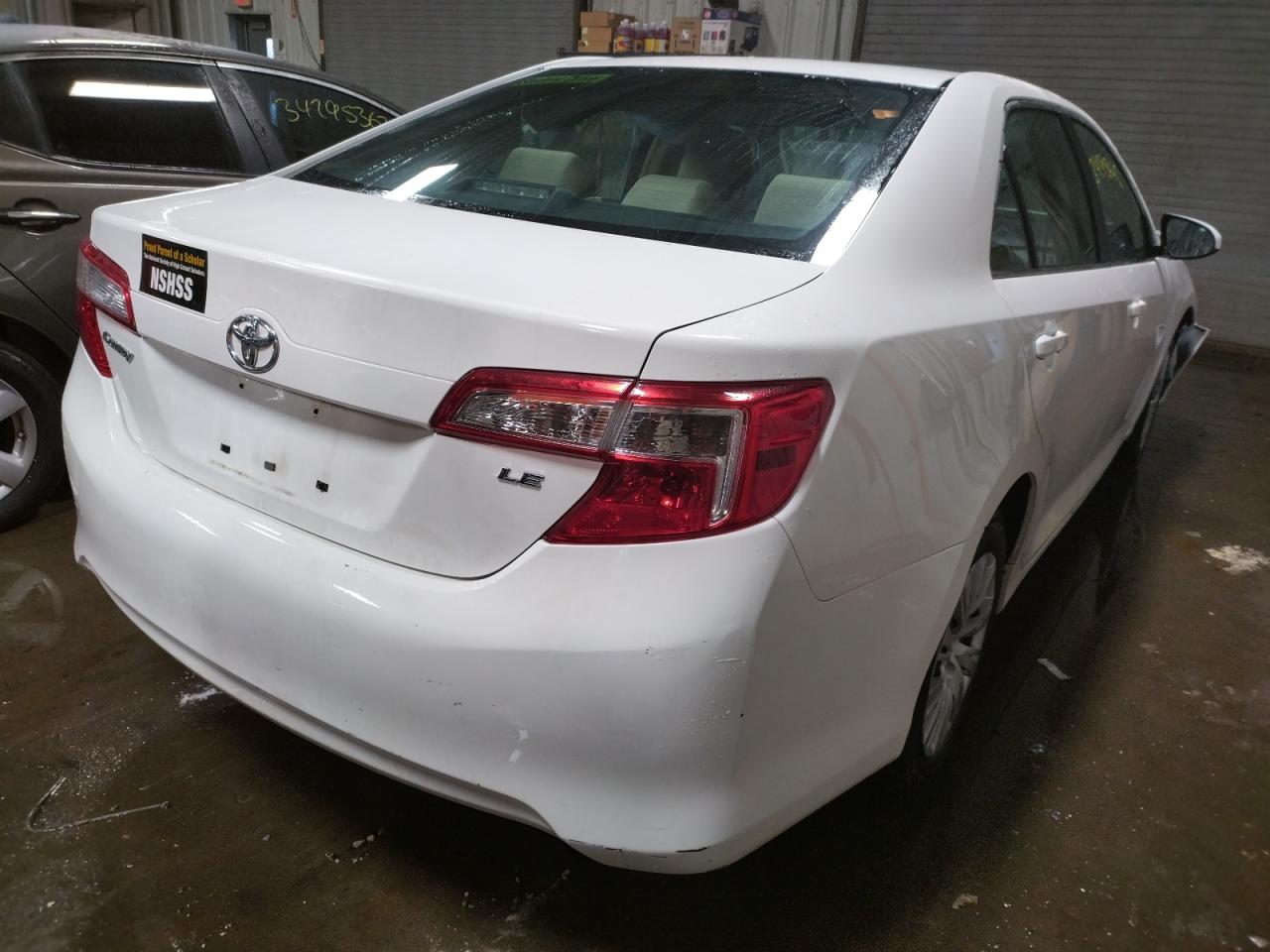 Photo 4 from auction – 2014 TOYOTA CAMRY L with VIN 4T4BF1FK5ER354099