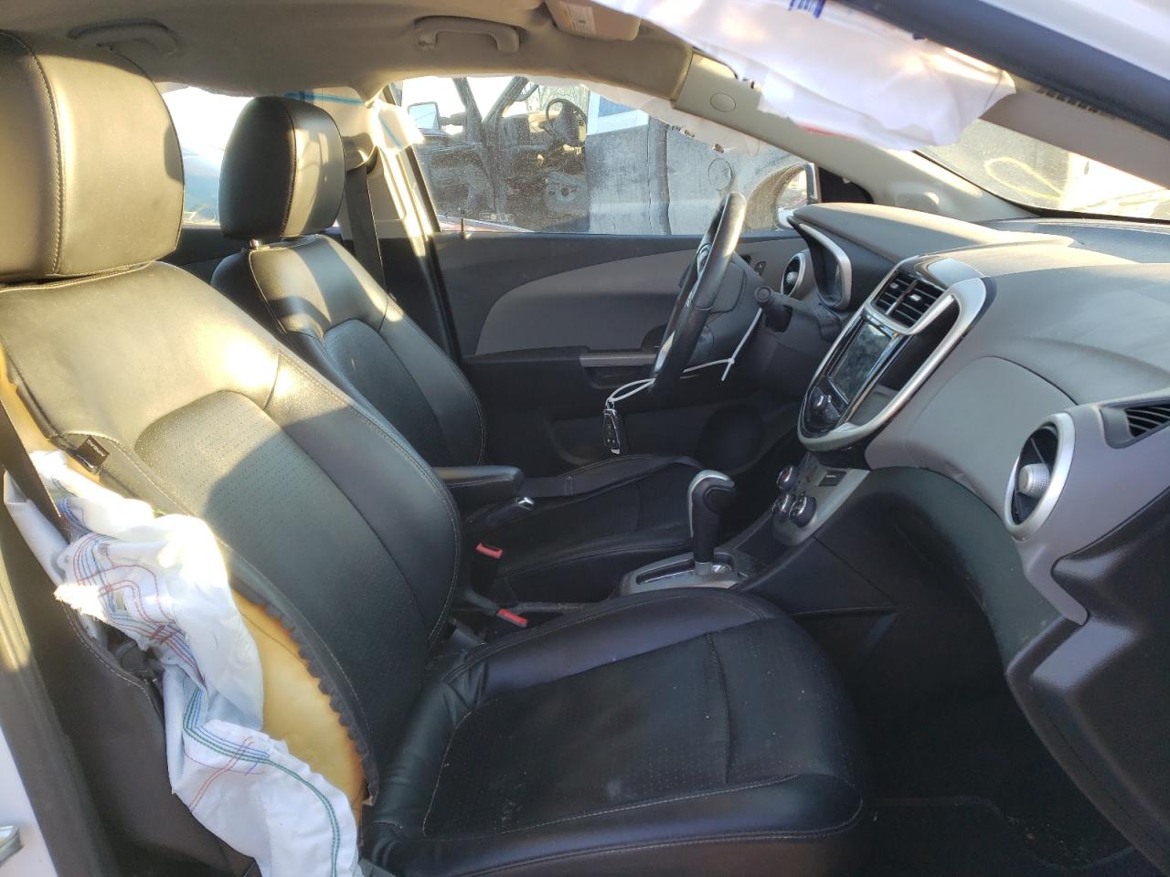 Photo 5 from auction – 2018 CHEVROLET SONIC PREM with VIN 1G1JF5SB9J4132191