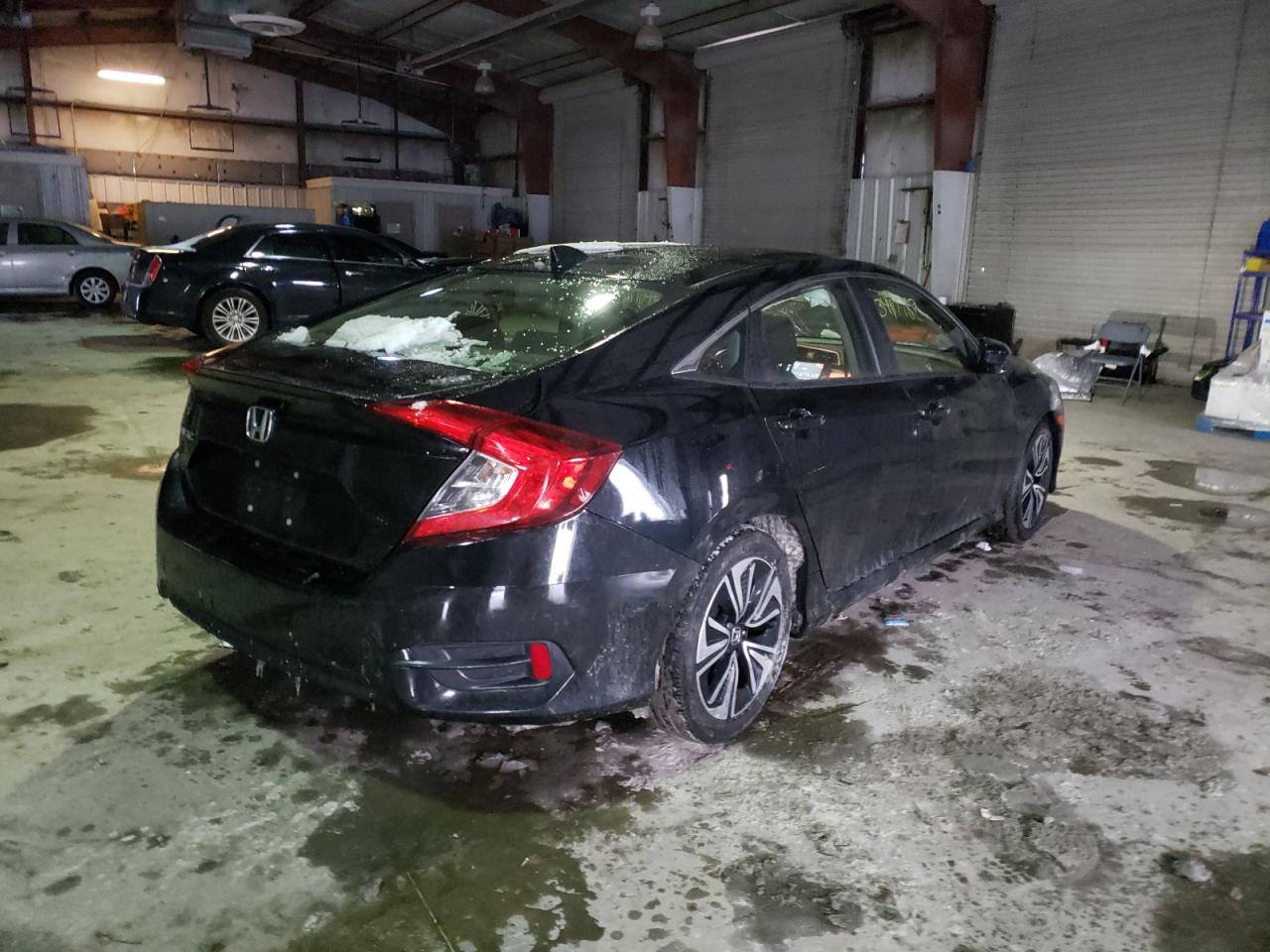Photo 4 from auction – 2018 HONDA CIVIC EX with VIN JHMFC1F32JX020332