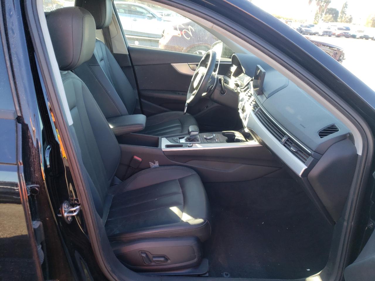 Photo 5 from auction – 2017 AUDI A4 ULTRA P with VIN WAUGMAF49HN061989