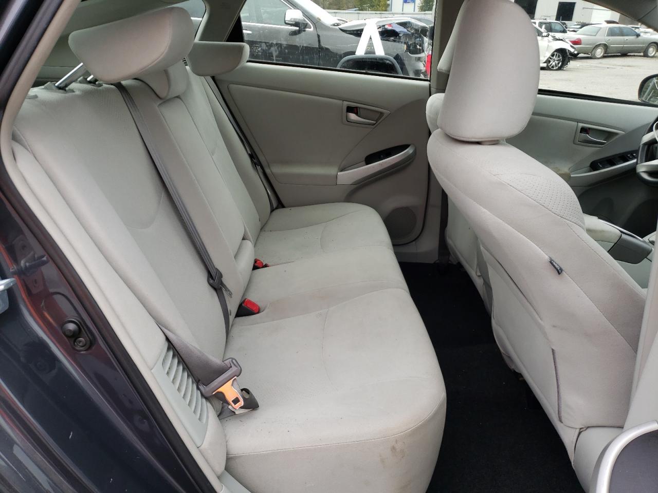 Photo 6 from auction – 2013 TOYOTA PRIUS with VIN JTDKN3DU5D1639287