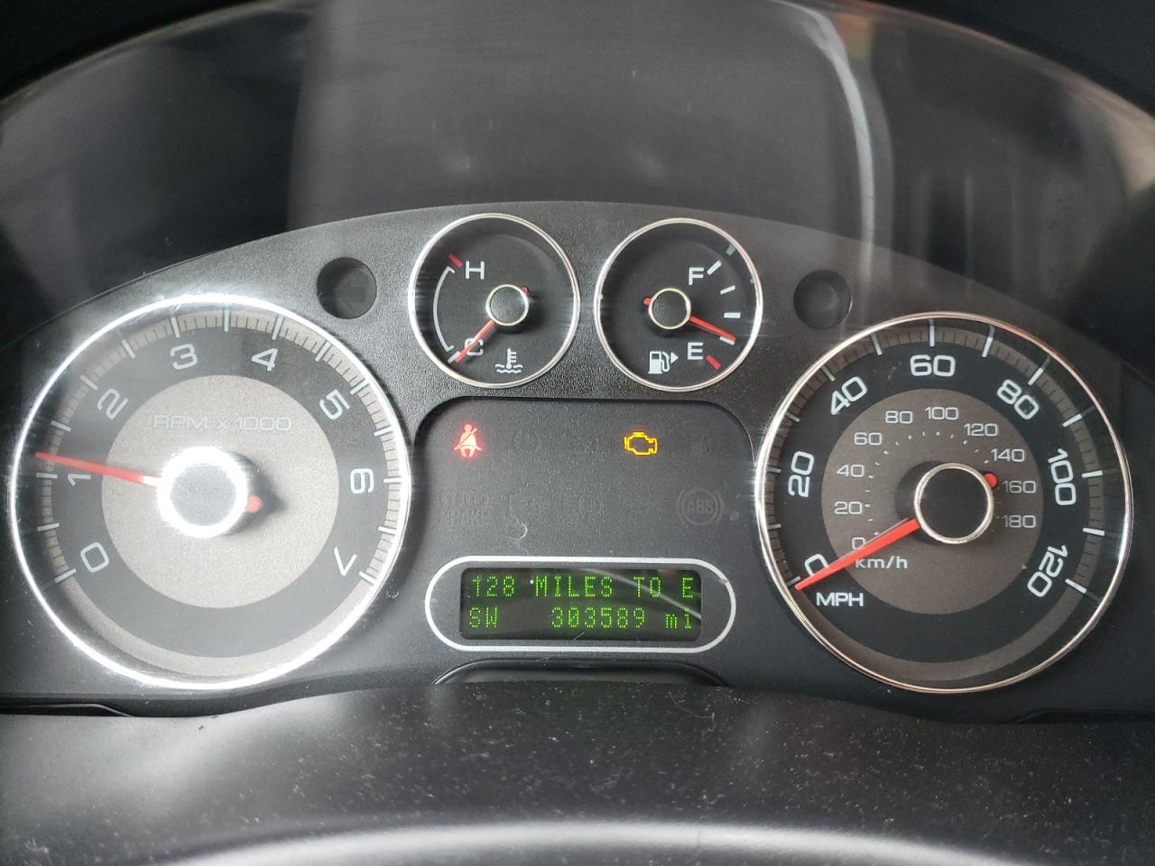Photo 8 from auction – 2008 FORD TAURUS X S with VIN 1FMDK02W38GA33408