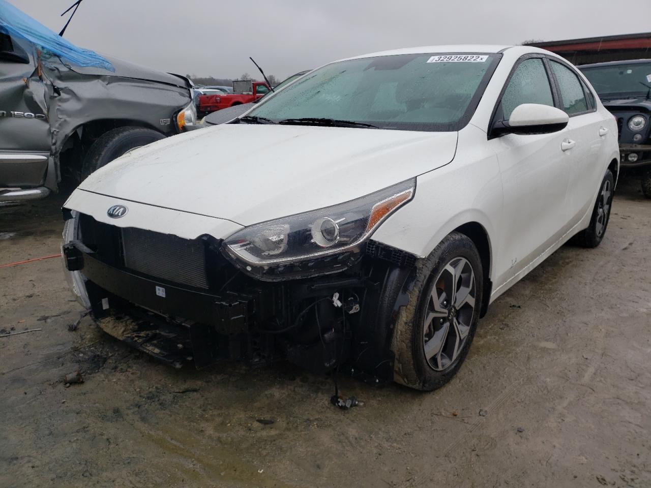 Photo 2 from auction – 2021 KIA FORTE FE with VIN 3KPF24AD1ME282028