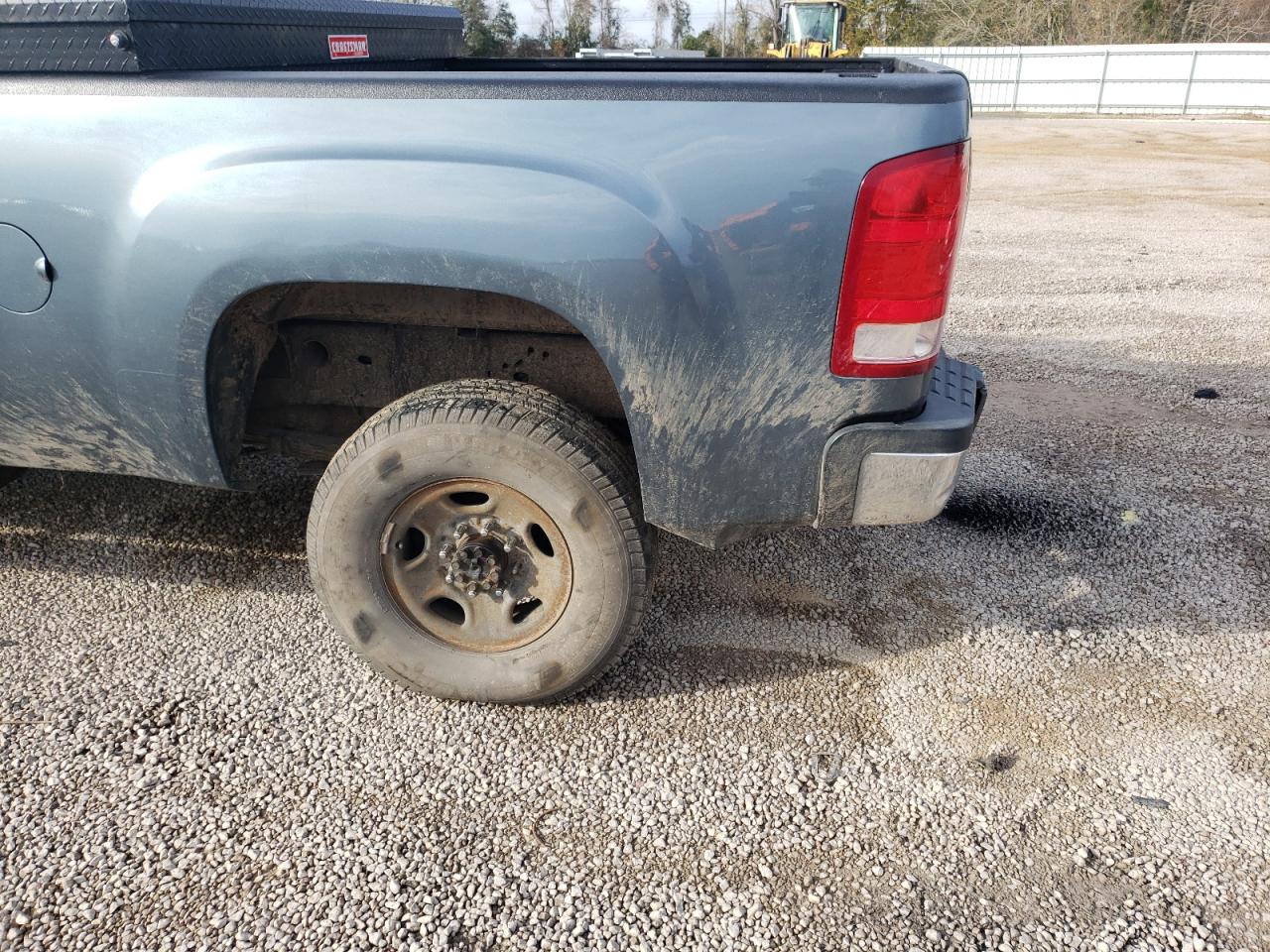 Photo 9 from auction – 2008 GMC SIERRA K25 with VIN 1GTHK23638F158673