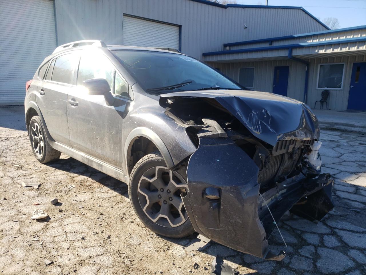 SUBARU XV CROSSTR 2015 with VIN JF2GPADC5F8327932 - Photo from auction