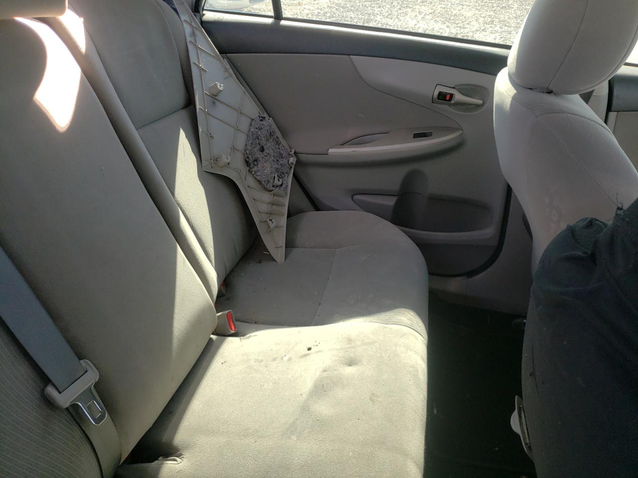 Photo 6 from auction – 2012 TOYOTA COROLLA with VIN 5YFBU4EE0CP041134