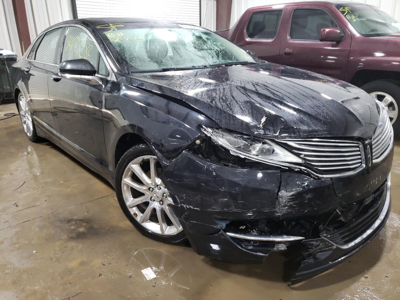 LINCOLN MKZ 2014 with VIN 3LN6L2J9XER821197 - Photo from auction