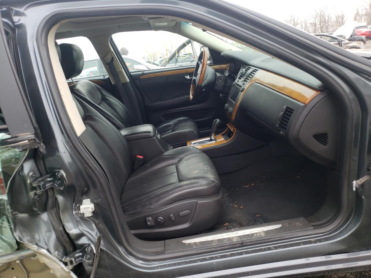 Photo 5 from auction – 2009 CADILLAC DTS with VIN 1G6KD57969U110493