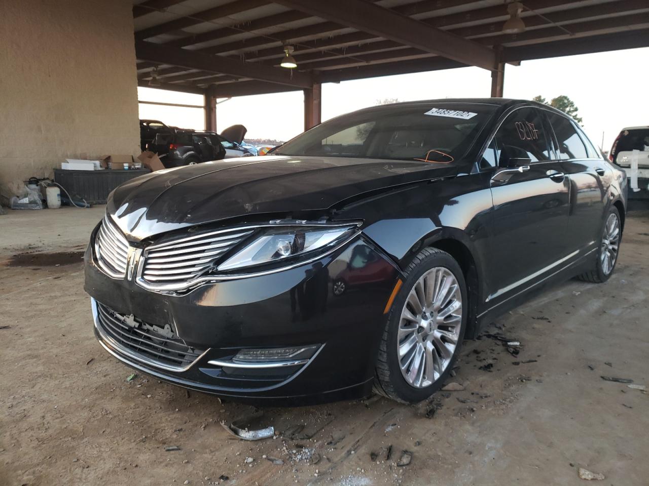 Photo 2 from auction – 2014 LINCOLN MKZ with VIN 3LN6L2G96ER803609