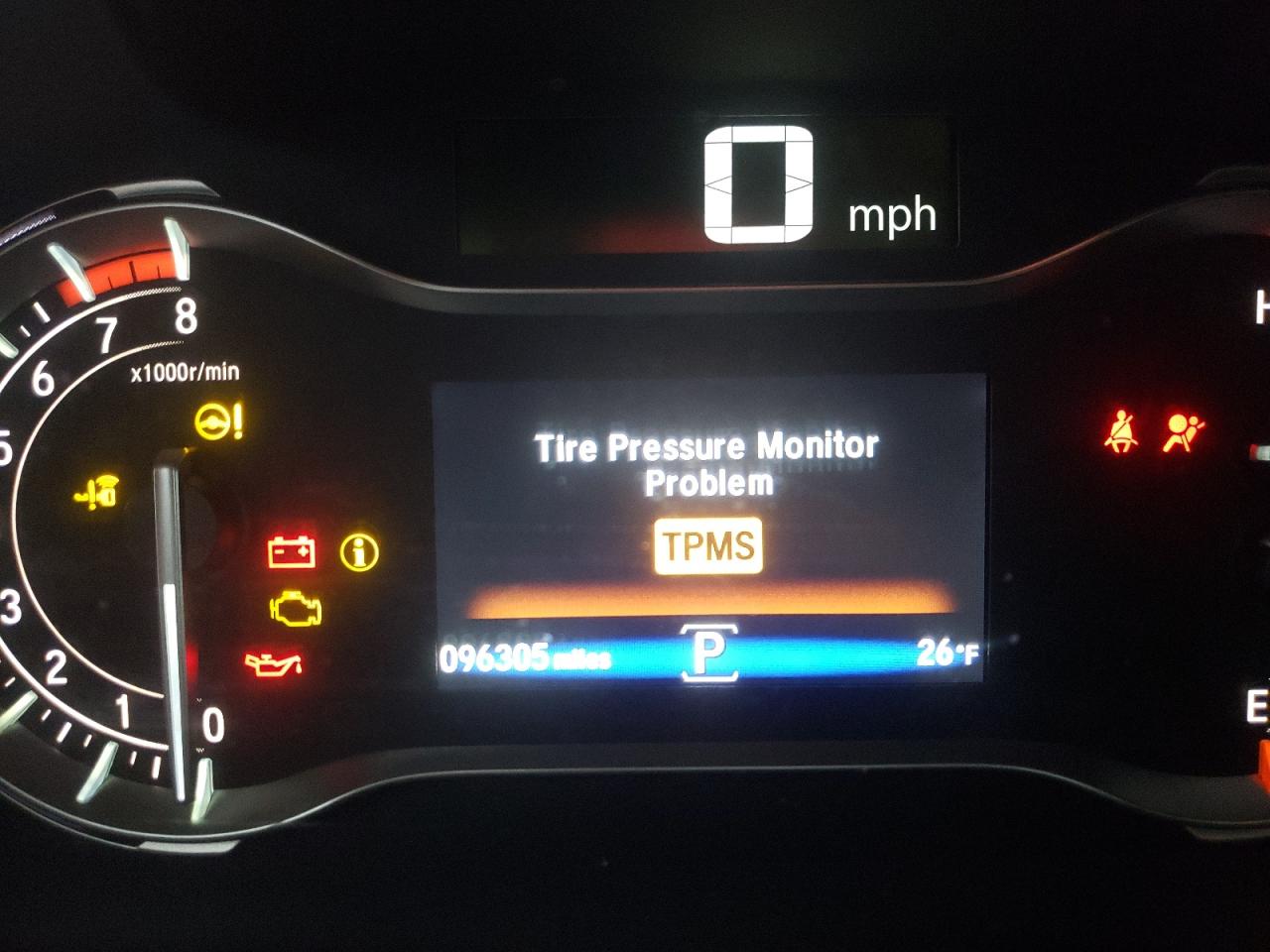 Photo 8 from auction – 2017 HONDA RIDGELINE with VIN 5FPYK2F57HB007575