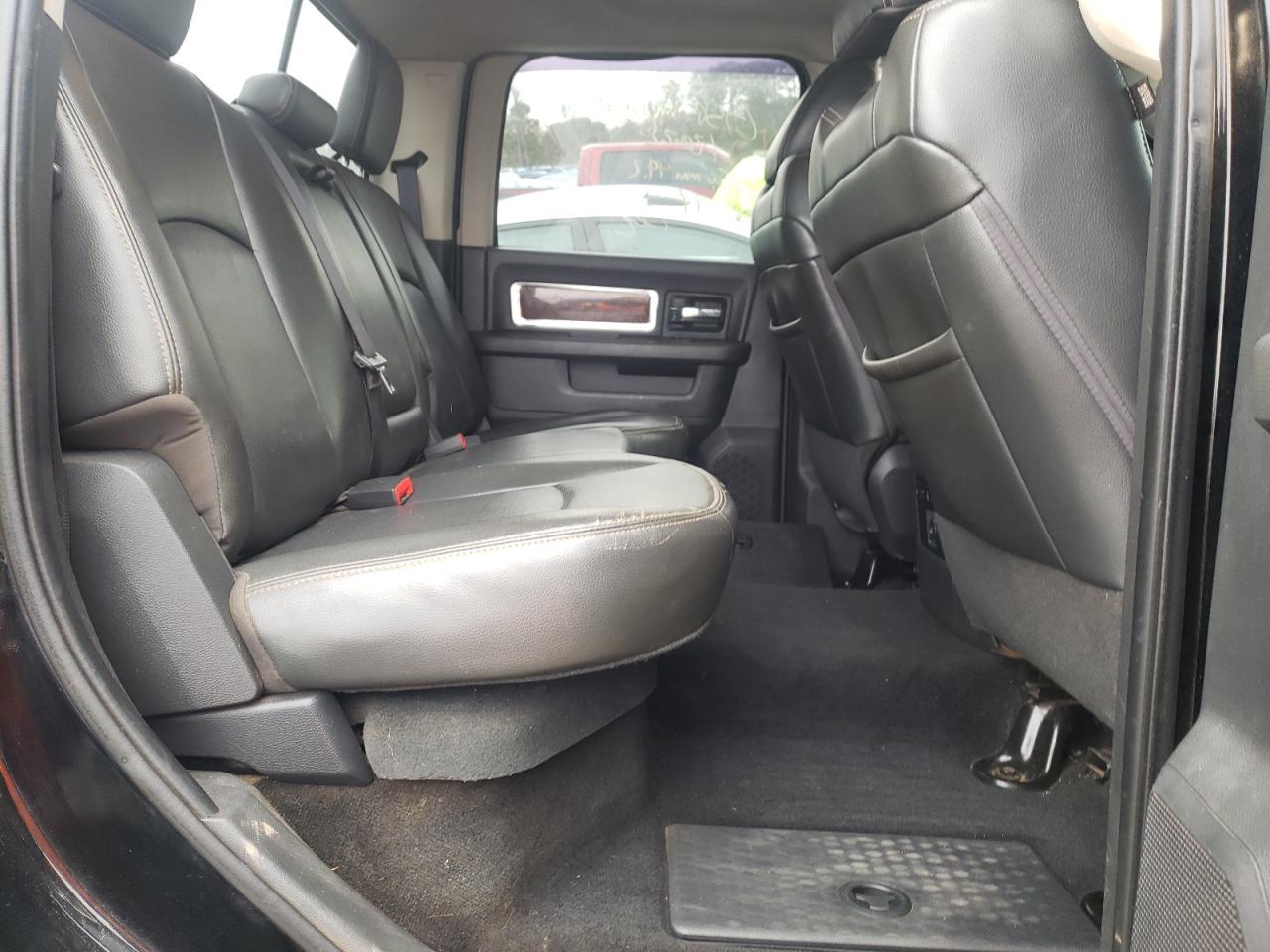 Photo 6 from auction – 2012 DODGE RAM 2500 L with VIN 3C6UD5KL2CG333902