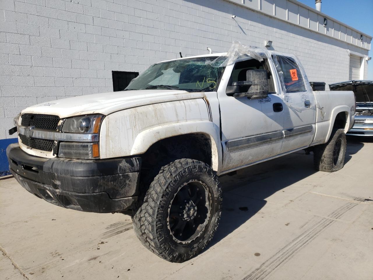 Photo 2 from auction – 2003 CHEVROLET SILVERADO with VIN 1GCGK13U83F224096
