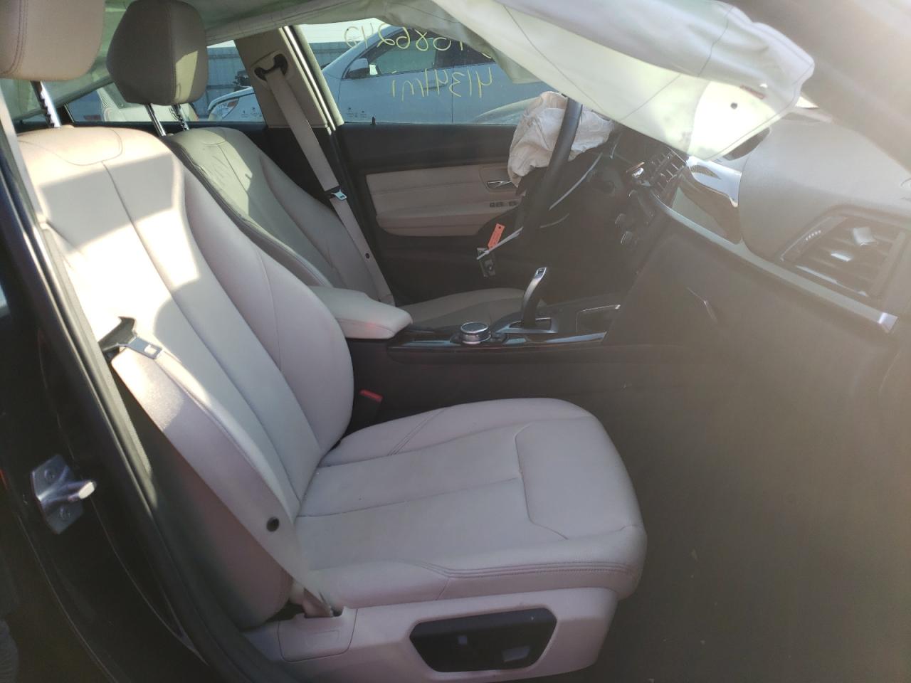 Photo 5 from auction – 2015 BMW 320 I XDRI with VIN WBA3C3G53FNS75460