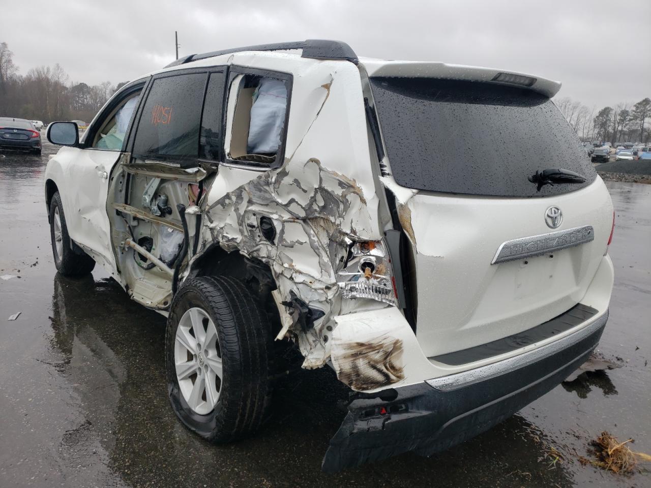 Photo 3 from auction – 2013 TOYOTA HIGHLANDER with VIN 5TDZA3EH4DS035843