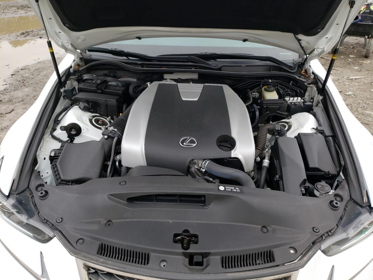 Photo 7 from auction – 2017 LEXUS IS 300 with VIN JTHCM1D2XH5020143