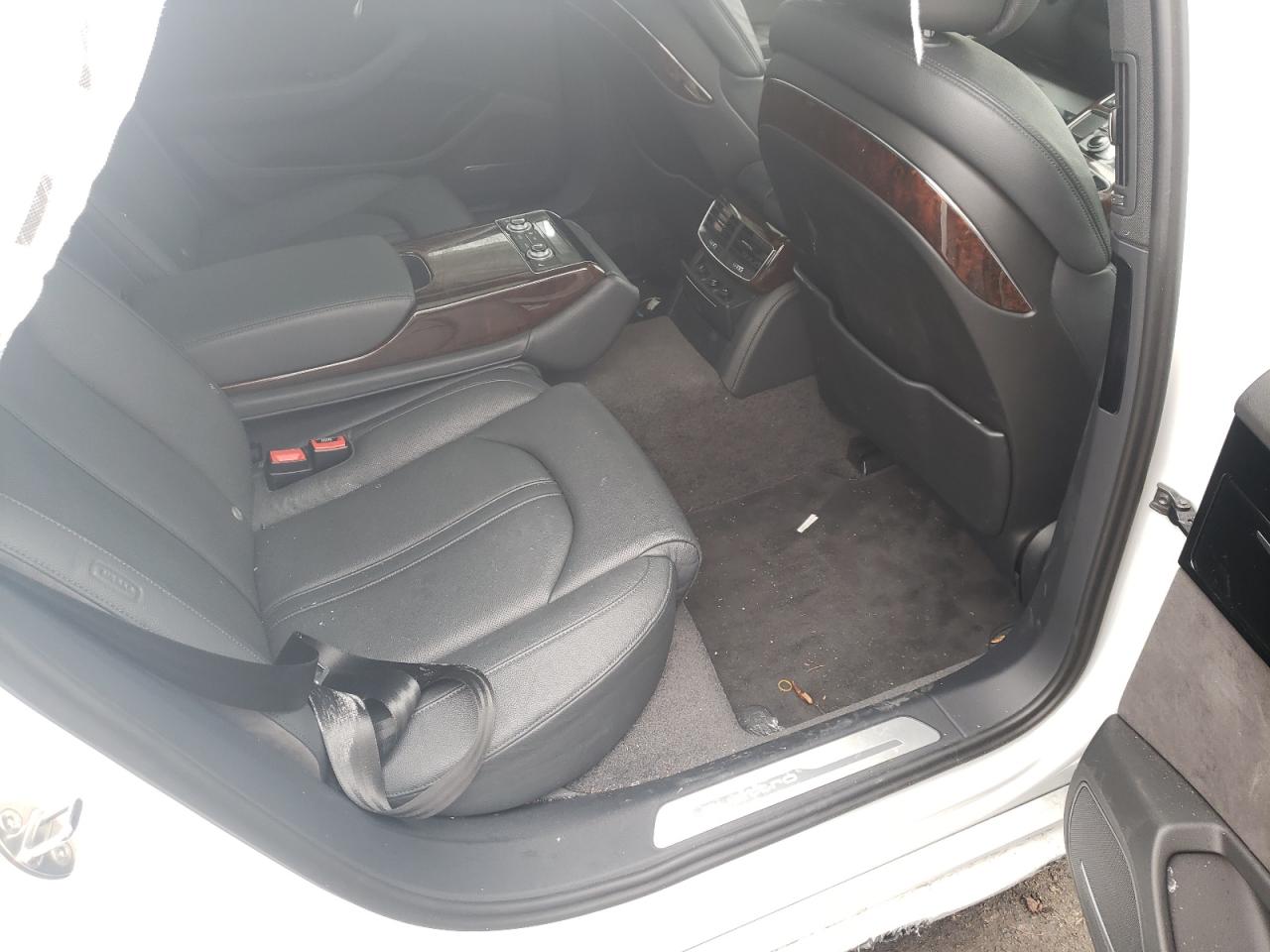 Photo 6 from auction – 2017 AUDI A8 L QUATT with VIN WAU44AFD1HN019593
