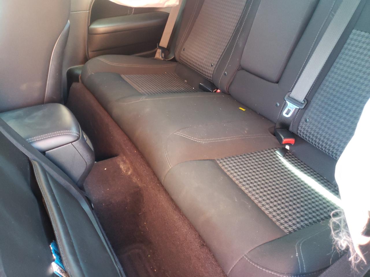 Photo 6 from auction – 2018 DODGE CHALLENGER with VIN 2C3CDZAG2JH116349