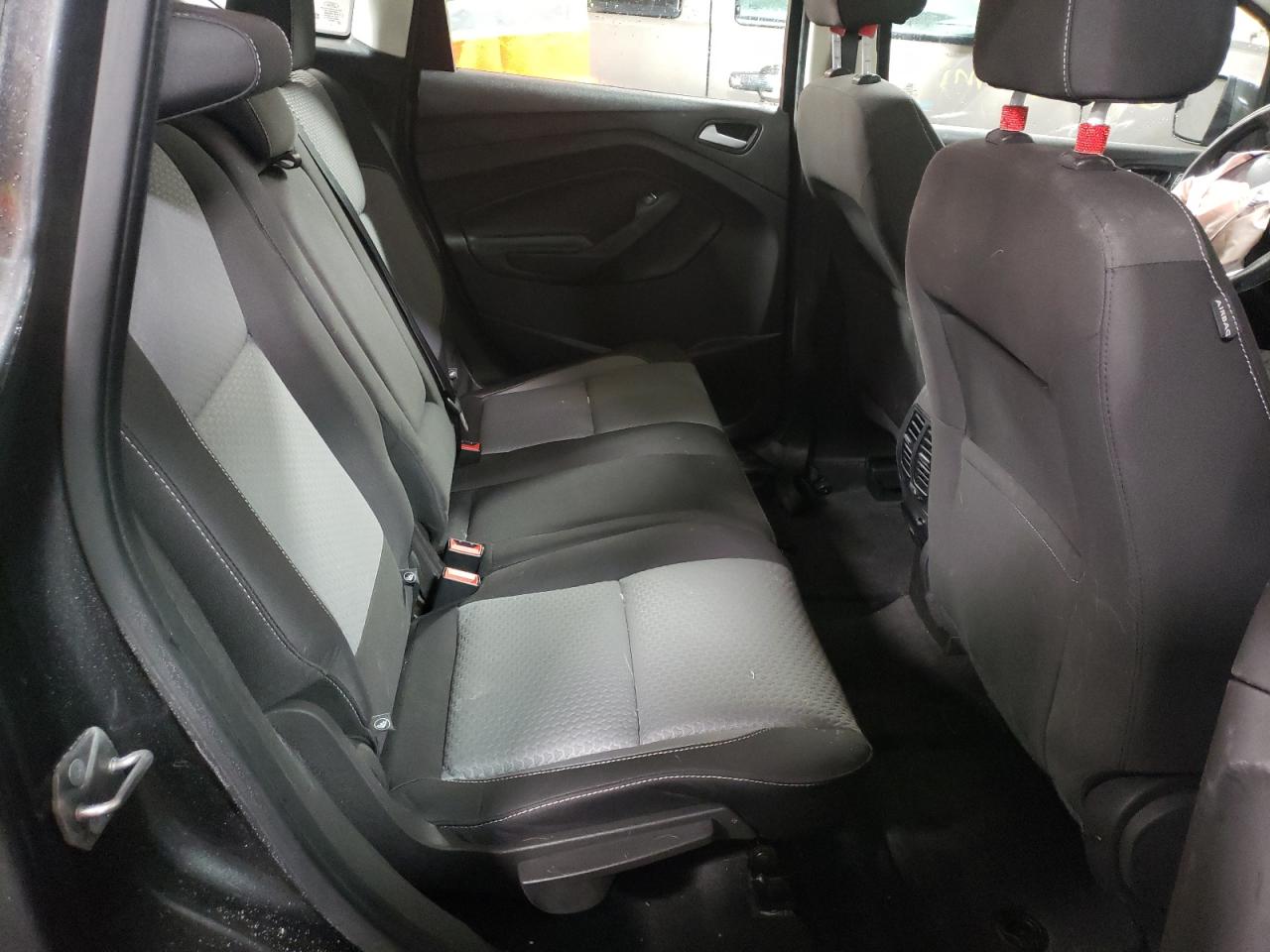 Photo 6 from auction – 2017 FORD C-MAX SE with VIN 1FADP5AU2HL103450