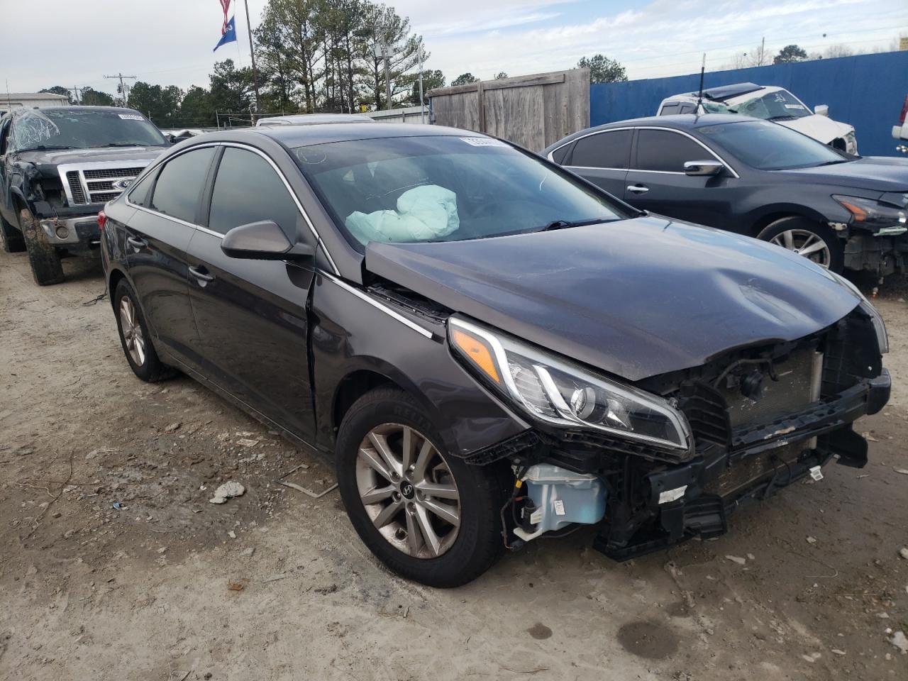 Photo 1 from auction – 2017 HYUNDAI SONATA SE with VIN 5NPE24AF4HH446810
