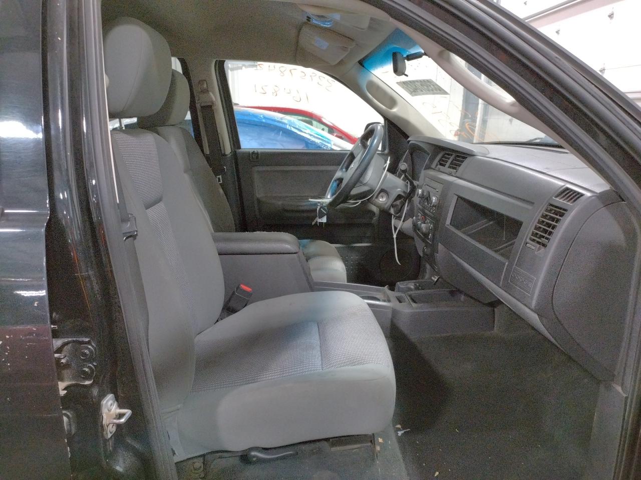 Photo 5 from auction – 2011 DODGE DAKOTA SLT with VIN 1D7RW3GP1BS661849