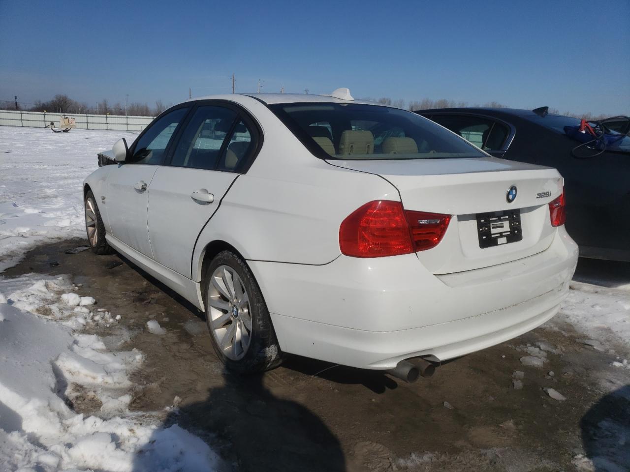 Photo 3 from auction – 2011 BMW 328 XI SUL with VIN WBAPK5C57BA655263