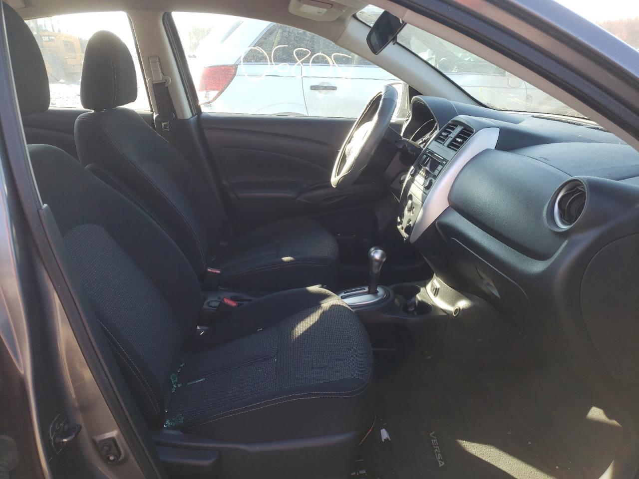 Photo 5 from auction – 2017 NISSAN VERSA S with VIN 3N1CN7AP5HL899832