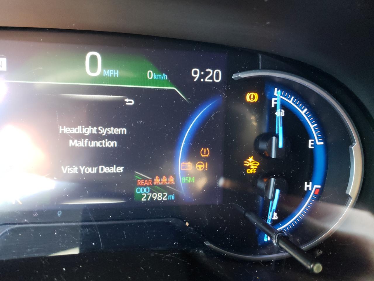 Photo 8 from auction – 2019 TOYOTA RAV4 XSE with VIN 2T3EWRFV8KW013590