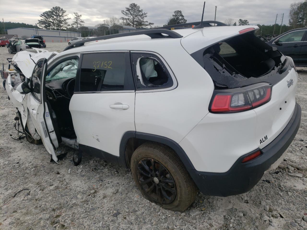Photo 3 from auction – 2019 JEEP CHEROKEE L with VIN 1C4PJLCB5KD114369