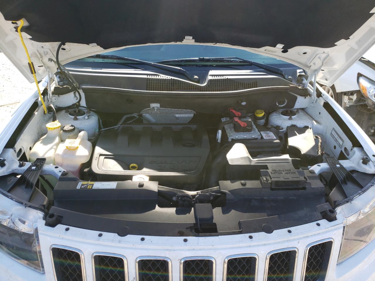 Photo 7 from auction – 2015 JEEP COMPASS SP with VIN 1C4NJCBB0FD273587