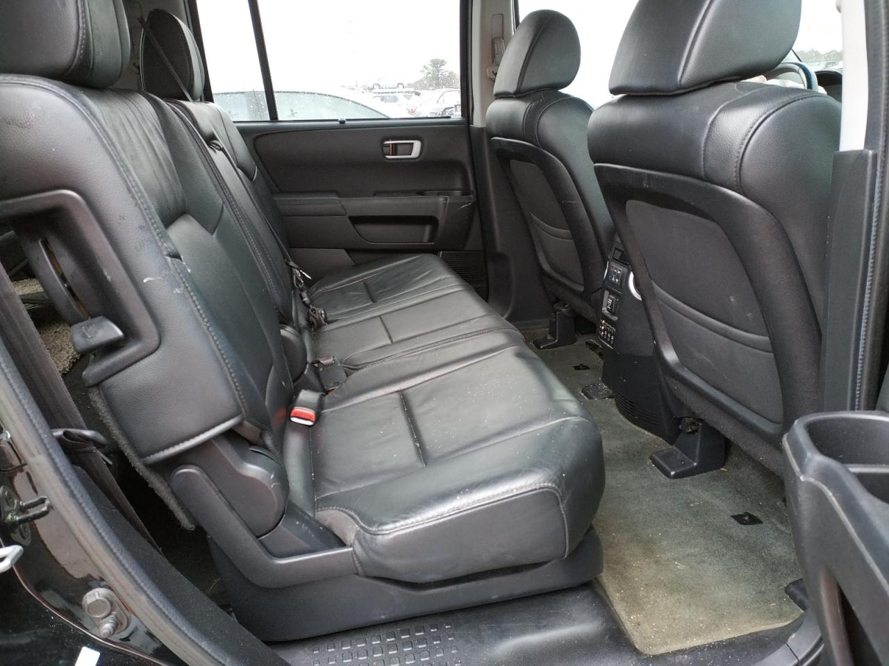 Photo 6 from auction – 2014 HONDA PILOT TOUR with VIN 5FNYF4H90EB019782