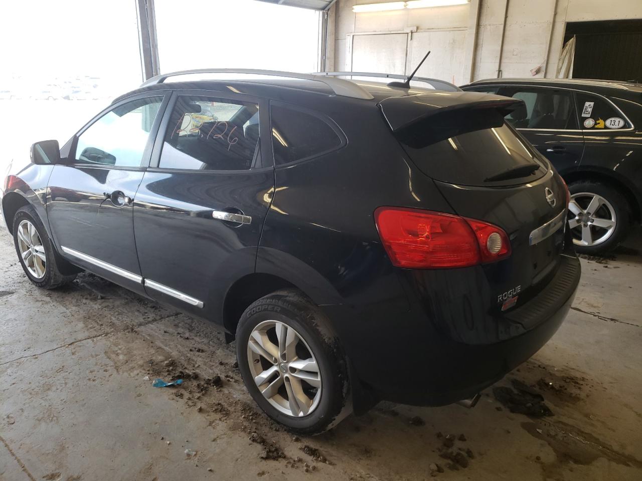 Photo 3 from auction – 2012 NISSAN ROGUE S with VIN JN8AS5MT4CW611042
