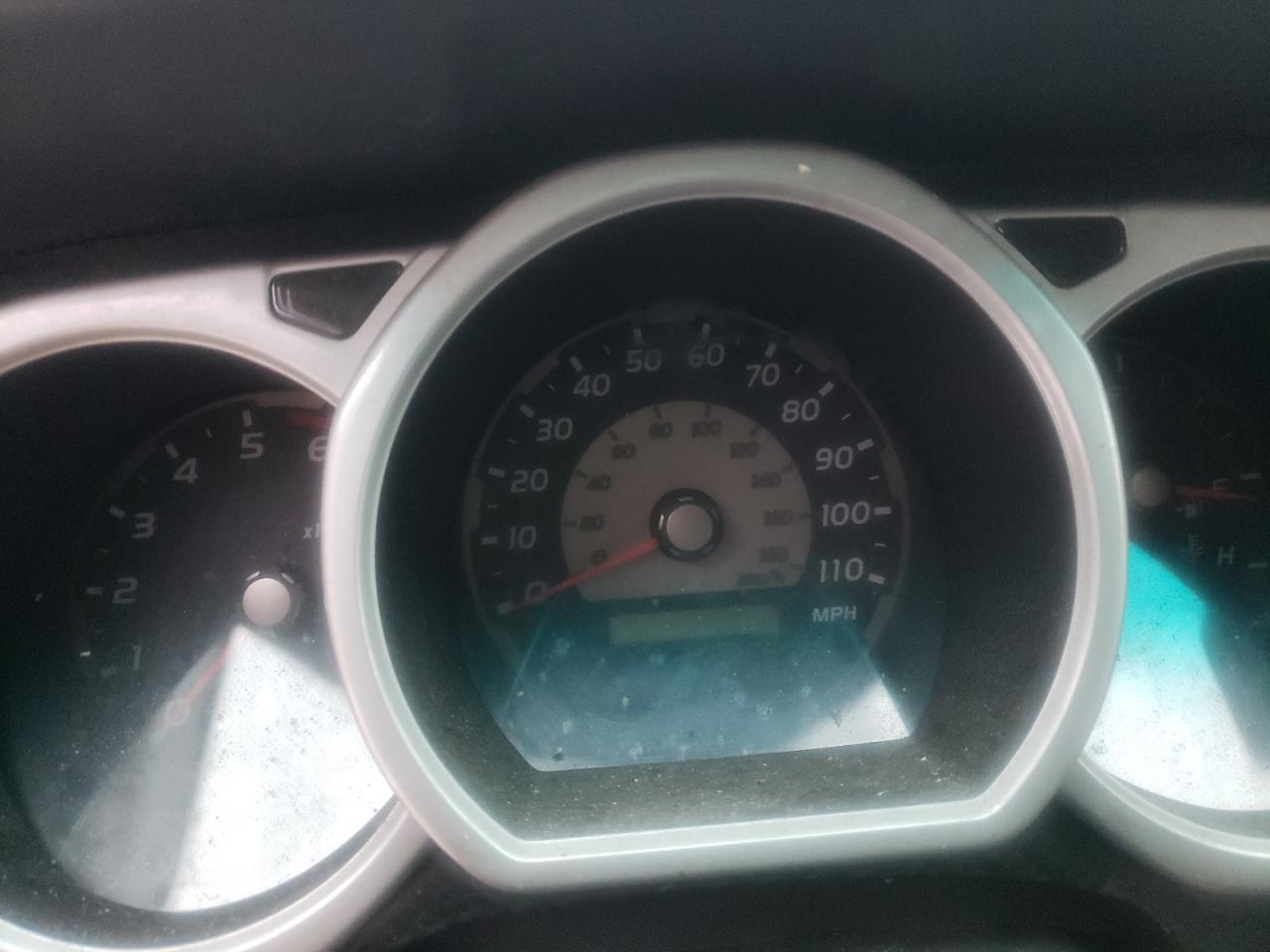 Photo 8 from auction – 2004 TOYOTA 4RUNNER SR with VIN JTEBU14R940049131