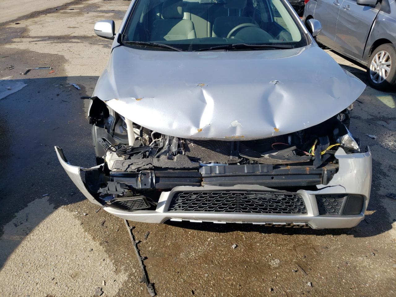 Photo 9 from auction – 2011 KIA FORTE EX with VIN KNAFU4A25B5351057