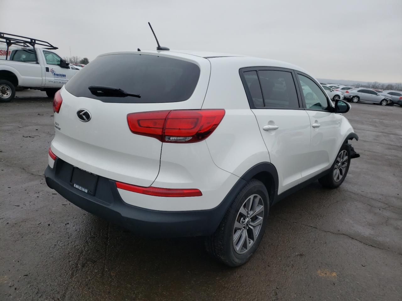 Photo 4 from auction – 2015 KIA SPORTAGE L with VIN KNDPB3AC3F7733288