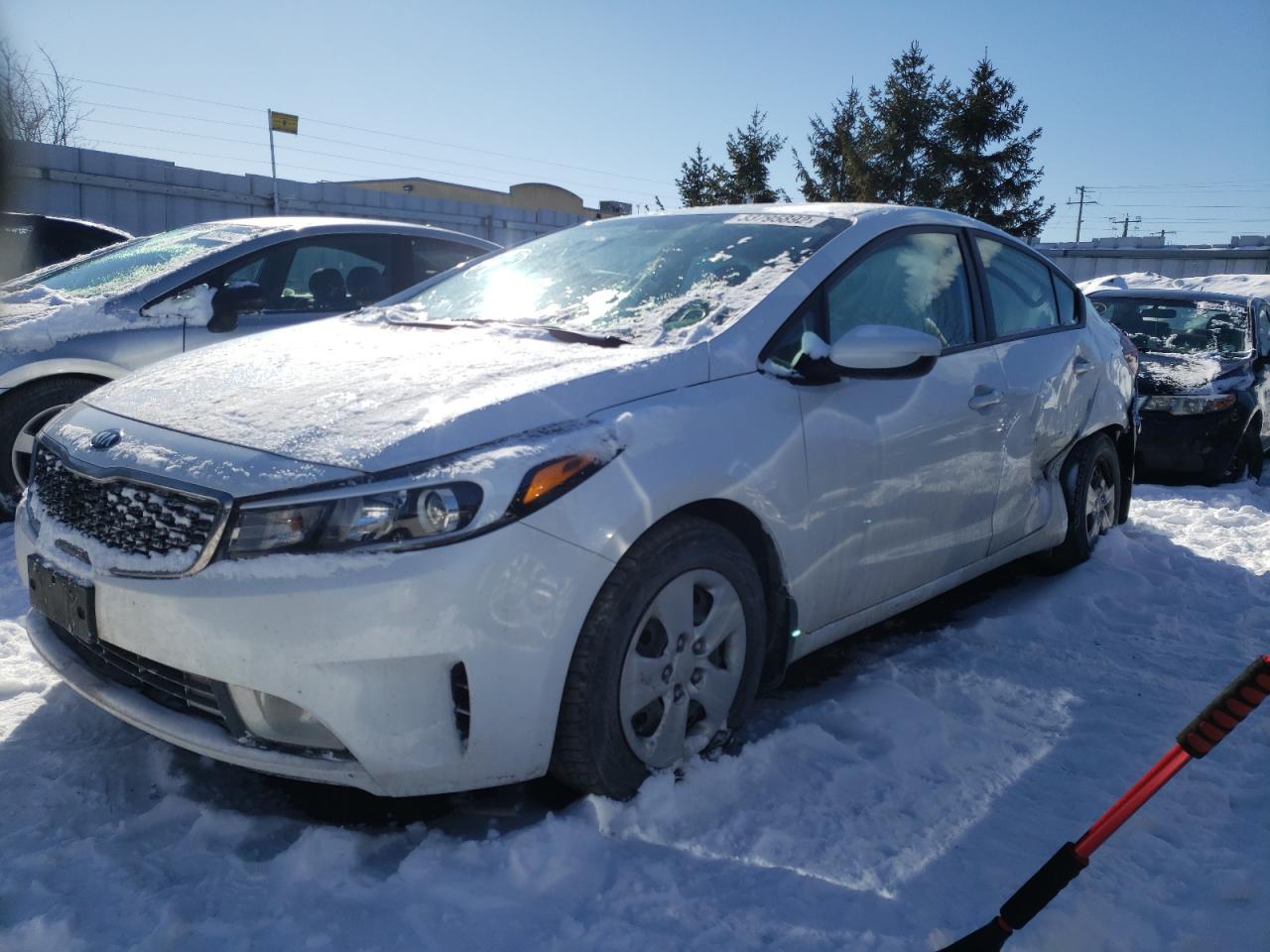 Photo 2 from auction – 2017 KIA FORTE LX with VIN 3KPFL4A72HE034559