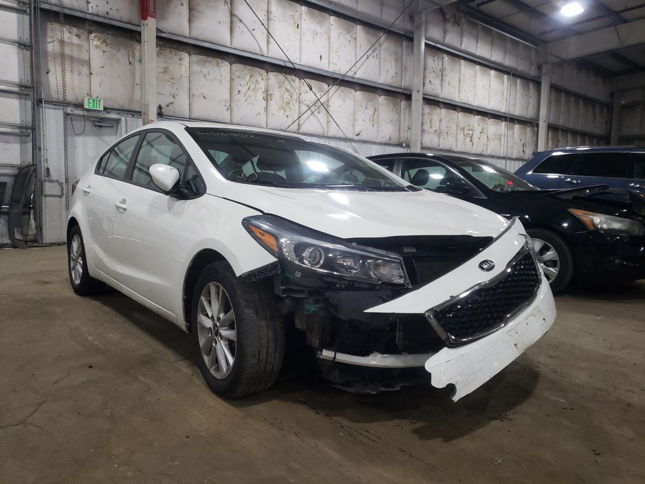 Photo 9 from auction – 2017 KIA FORTE LX with VIN 3KPFL4A72HE036442