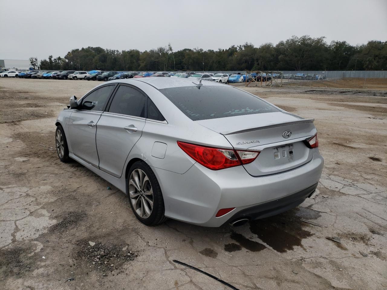 Photo 3 from auction – 2014 HYUNDAI SONATA SE with VIN 5NPEC4AC3EH904531