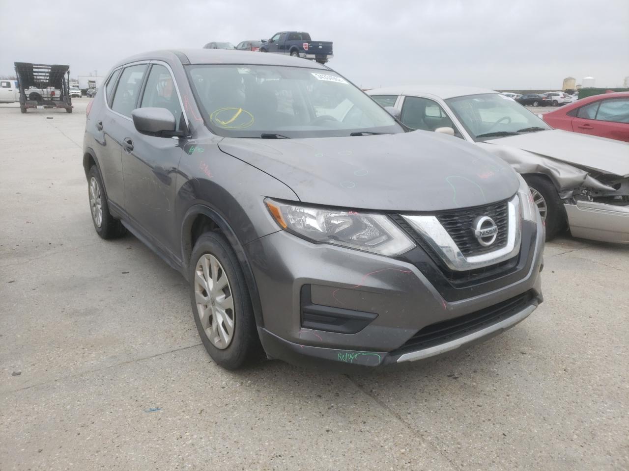 NISSAN ROGUE S 2017 with VIN KNMAT2MV3HP536523 - Photo from auction