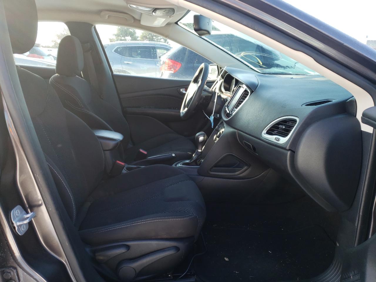 Photo 5 from auction – 2014 DODGE DART SXT with VIN 1C3CDFBB6ED831672