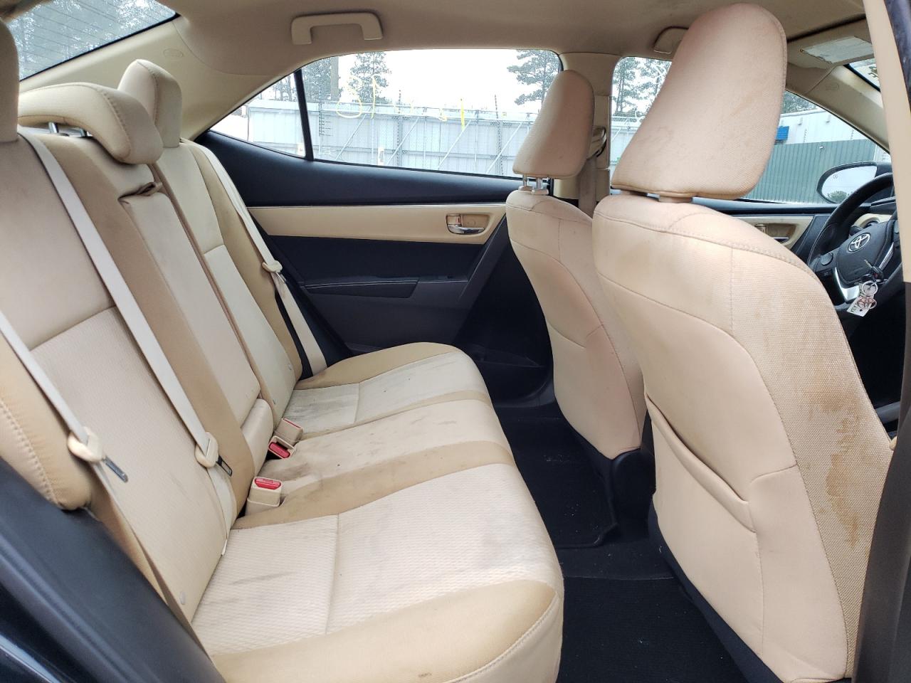 Photo 6 from auction – 2017 TOYOTA COROLLA L with VIN 5YFBURHE0HP672448