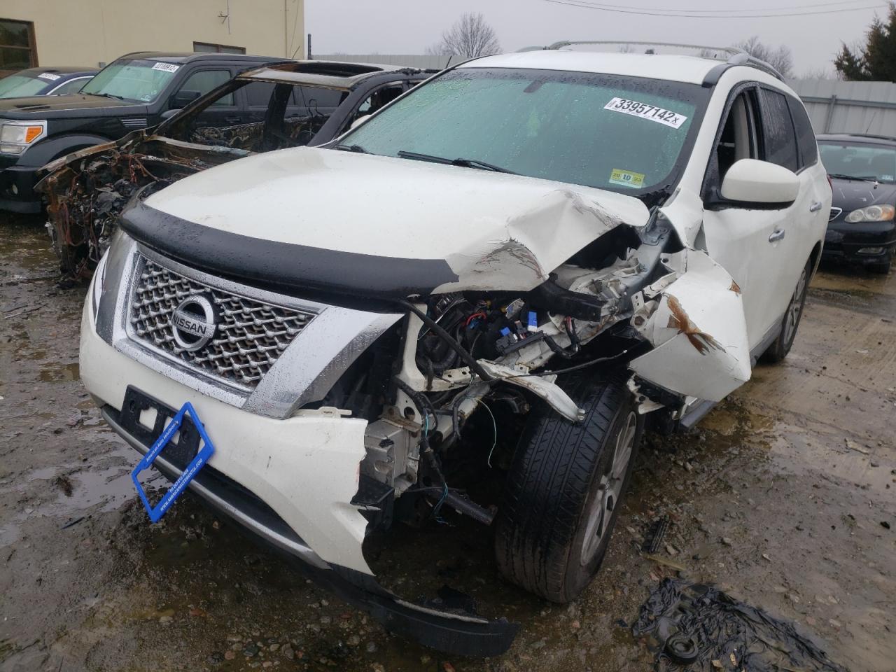 Photo 2 from auction – 2013 NISSAN PATHFINDER with VIN 5N1AR2MM5DC637582