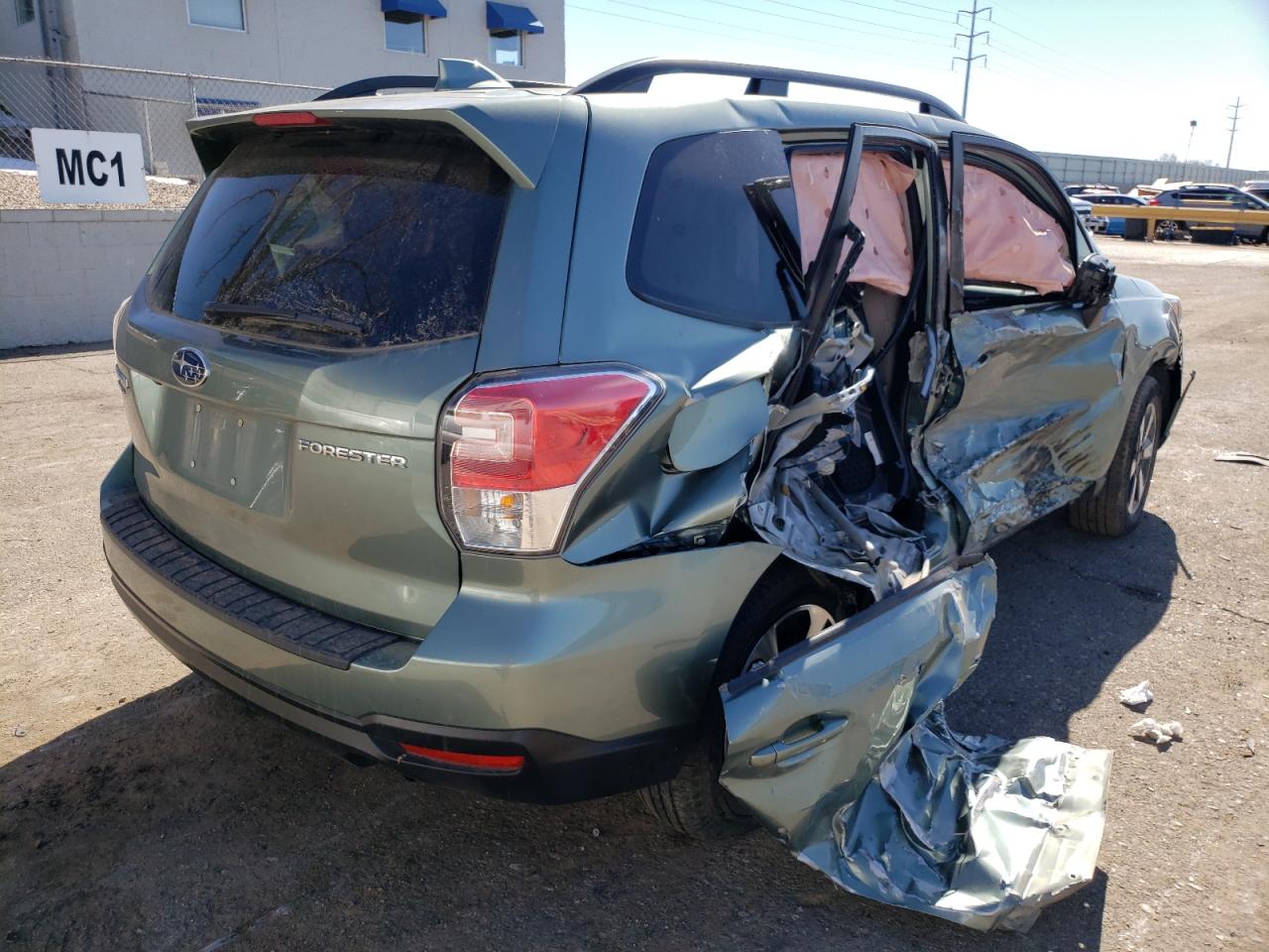 Photo 4 from auction – 2018 SUBARU FORESTER 2 with VIN JF2SJAGC3JH506146