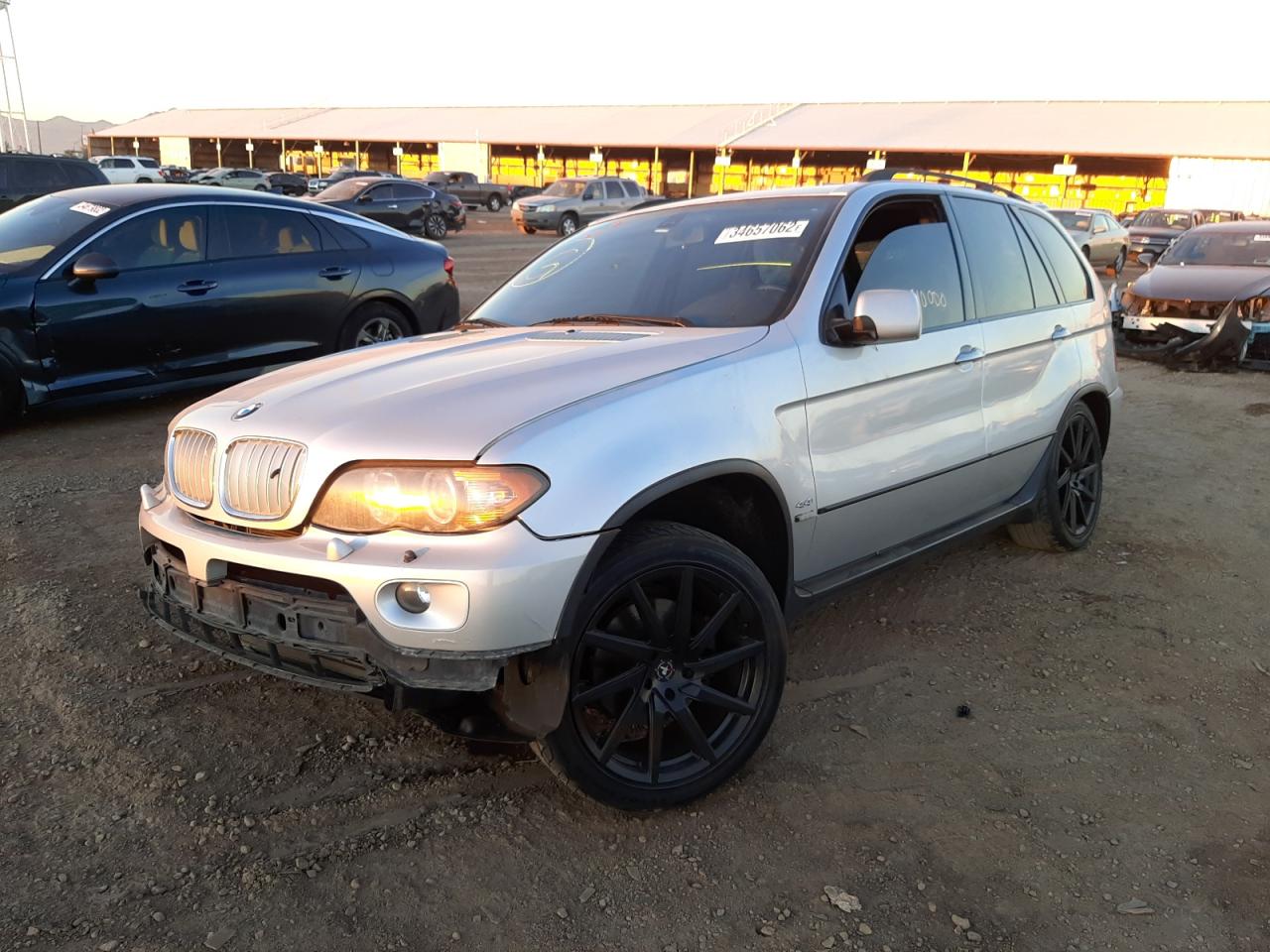 Photo 2 from auction – 2004 BMW X5 4.4I with VIN 5UXFB53594LV09192
