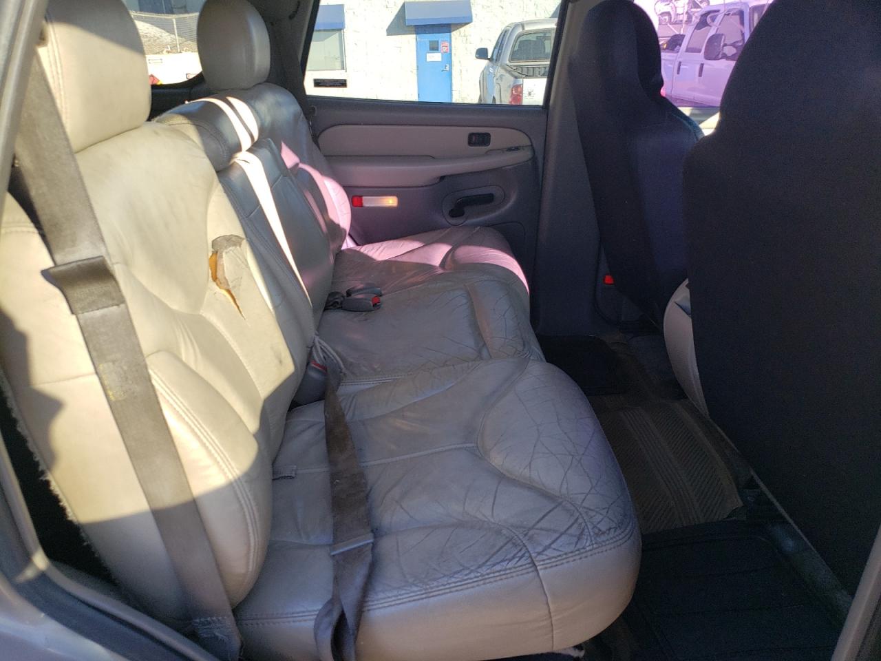 Photo 6 from auction – 2002 GMC YUKON with VIN 1GKEC13Z22R198080